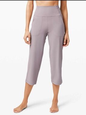 Lululemon Women’s Align Wide Leg Crop Violet Verbena Leggings Size 6